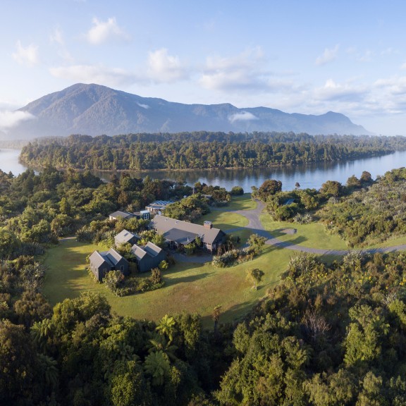 Hollyford Martins Bay HERO  190127 0270 Pano v2