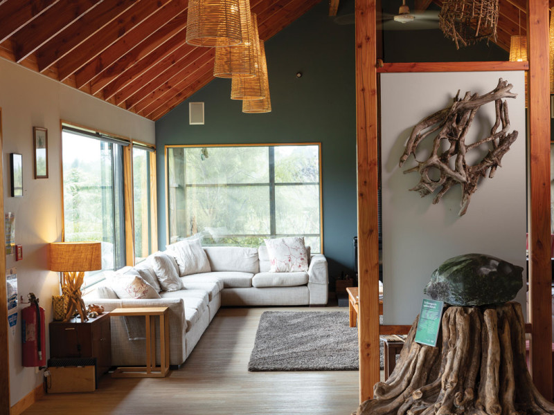 NTT HollyFord Hero Lodge Interior 4101